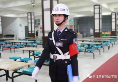 重新思考：为何李小平这位武汉警察会被人们关注？