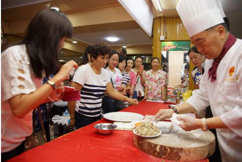 《探索中国美食文化，中国厨师网带你发现美食世界》